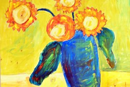 In meiner Spur. Zwei gelbe Gesichter und drei Sonnenblumen.