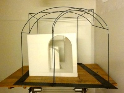 DER RAUM AN SICH IST SPRACHLOS